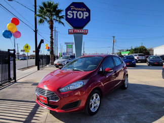 Used 2016 Ford Fiesta SE image 1