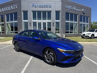 Used 2025 Hyundai Elantra SEL image 1