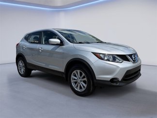 Used 2018 Nissan Rogue Sport S w/ S Appearance Package image 1