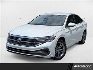Used 2023 Volkswagen Jetta SE image 1
