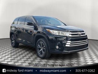 Used 2018 Toyota Highlander Plus image 1