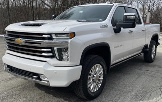 Used 2023 Chevrolet Silverado 2500 High Country w/ Technology Package image 1