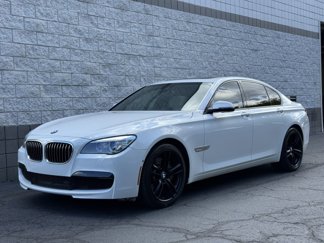Used 2014 BMW 750i image 1