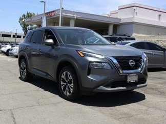Used 2023 Nissan Rogue SV image 1