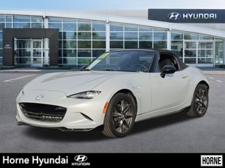 Used 2017 MAZDA MX-5 Miata Club w/ Appearance Package image 1