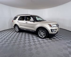 Used 2017 Ford Explorer Limited image 1