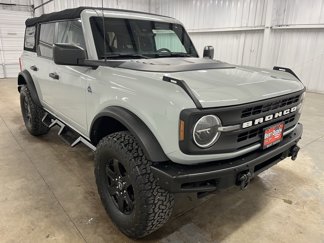 Used 2022 Ford Bronco Black Diamond image 1