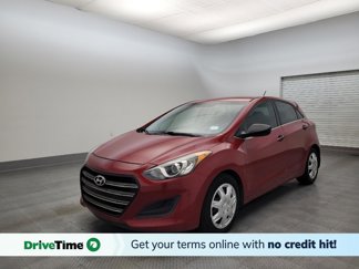 Used 2017 Hyundai Elantra GT image 1