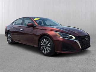 Used 2023 Nissan Altima 2.5 SV image 1