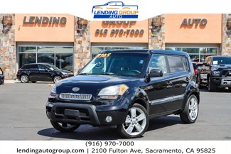 Used 2011 Kia Soul ! image 1