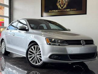 Used 2011 Volkswagen Jetta SEL image 1