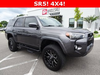 Used 2017 Toyota 4Runner SR5 image 1
