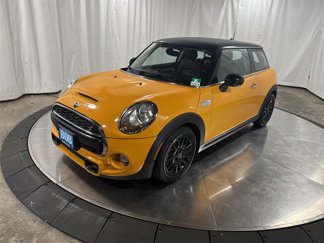 Used 2015 MINI Cooper S image 1