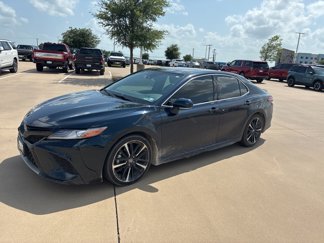 Used 2018 Toyota Camry XSE image 1