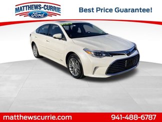 Used 2018 Toyota Avalon Limited image 1