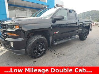 Used 2017 Chevrolet Silverado 1500 LT w/ Midnight Edition image 1