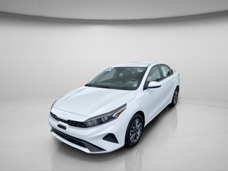 Used 2022 Kia Forte LXS image 1