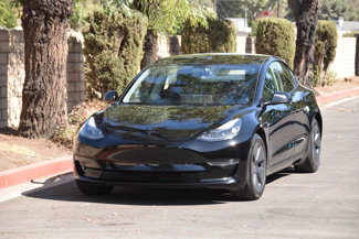 Used 2023 Tesla Model 3 Standard Range image 1