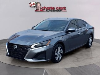 Used 2023 Nissan Altima 2.5 S image 1