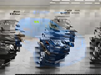 Used 2020 Nissan Rogue SV image 1
