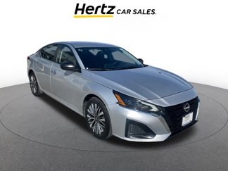 Used 2024 Nissan Altima 2.5 SV image 1