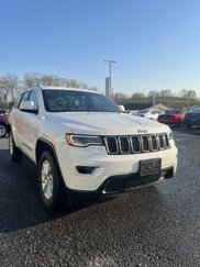 Used 2022 Jeep Grand Cherokee Laredo X image 1