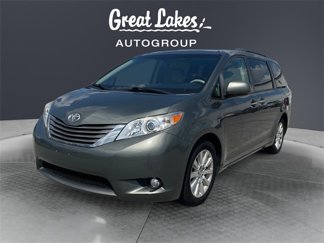Used 2014 Toyota Sienna XLE image 1