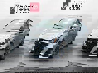 Used 2023 Nissan Altima 2.5 SV image 1