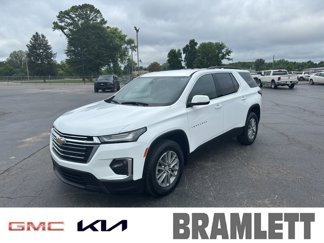 Used 2022 Chevrolet Traverse LT image 1