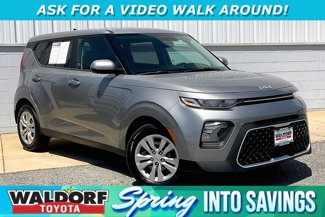Used 2022 Kia Soul LX image 1