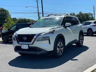 Used 2022 Nissan Rogue SV image 1