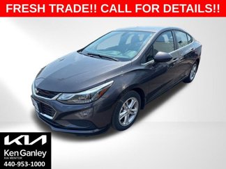 Used 2017 Chevrolet Cruze LT image 1