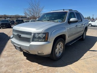 Used 2013 Chevrolet Avalanche LT image 1