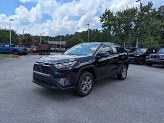 Used 2022 Toyota RAV4 XLE image 1