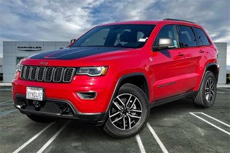Used 2021 Jeep Grand Cherokee Trailhawk w/ Premium Lighting Group image 1