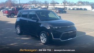 Used 2024 Kia Soul LX image 1
