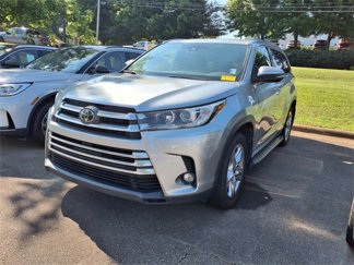 Used 2019 Toyota Highlander Limited image 1
