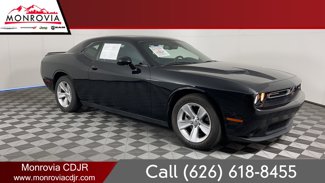Used 2023 Dodge Challenger SXT image 1