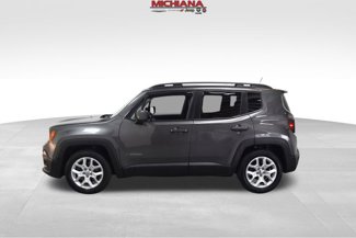 Used 2016 Jeep Renegade Latitude w/ Cold Weather Group image 1