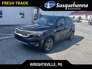 Used 2021 Kia Seltos LX image 1