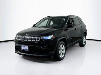 Used 2022 Jeep Compass Latitude w/ Convenience Group image 1