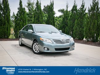 Used 2011 Toyota Camry XLE image 1
