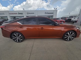 Used 2022 Nissan Altima 2.5 SR image 1