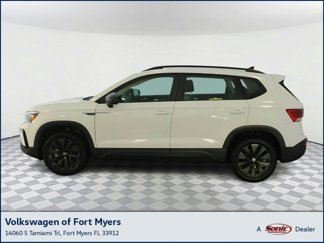 Certified 2022 Volkswagen Taos S image 1