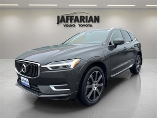 Used 2018 Volvo XC60 T8 Inscription w/ Vision Package image 1