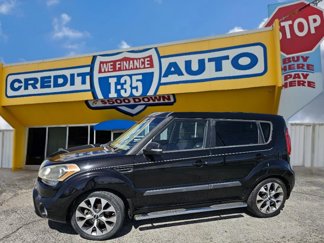 Used 2013 Kia Soul ! w/ Premium Pkg image 1