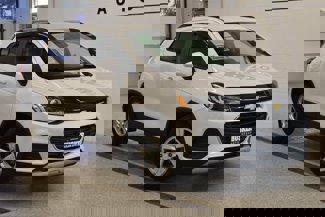 Used 2022 Chevrolet Trax LT w/ LT Convenience Package image 1