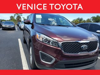 Used 2017 Kia Sorento LX w/ LX Convenience Package image 1