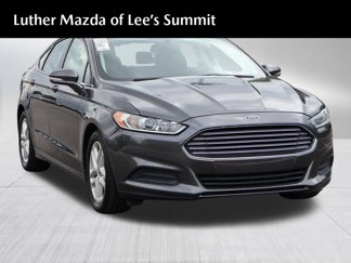 Used 2015 Ford Fusion SE image 1