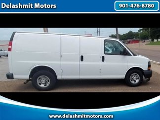 Used 2018 Chevrolet Express 2500 image 1